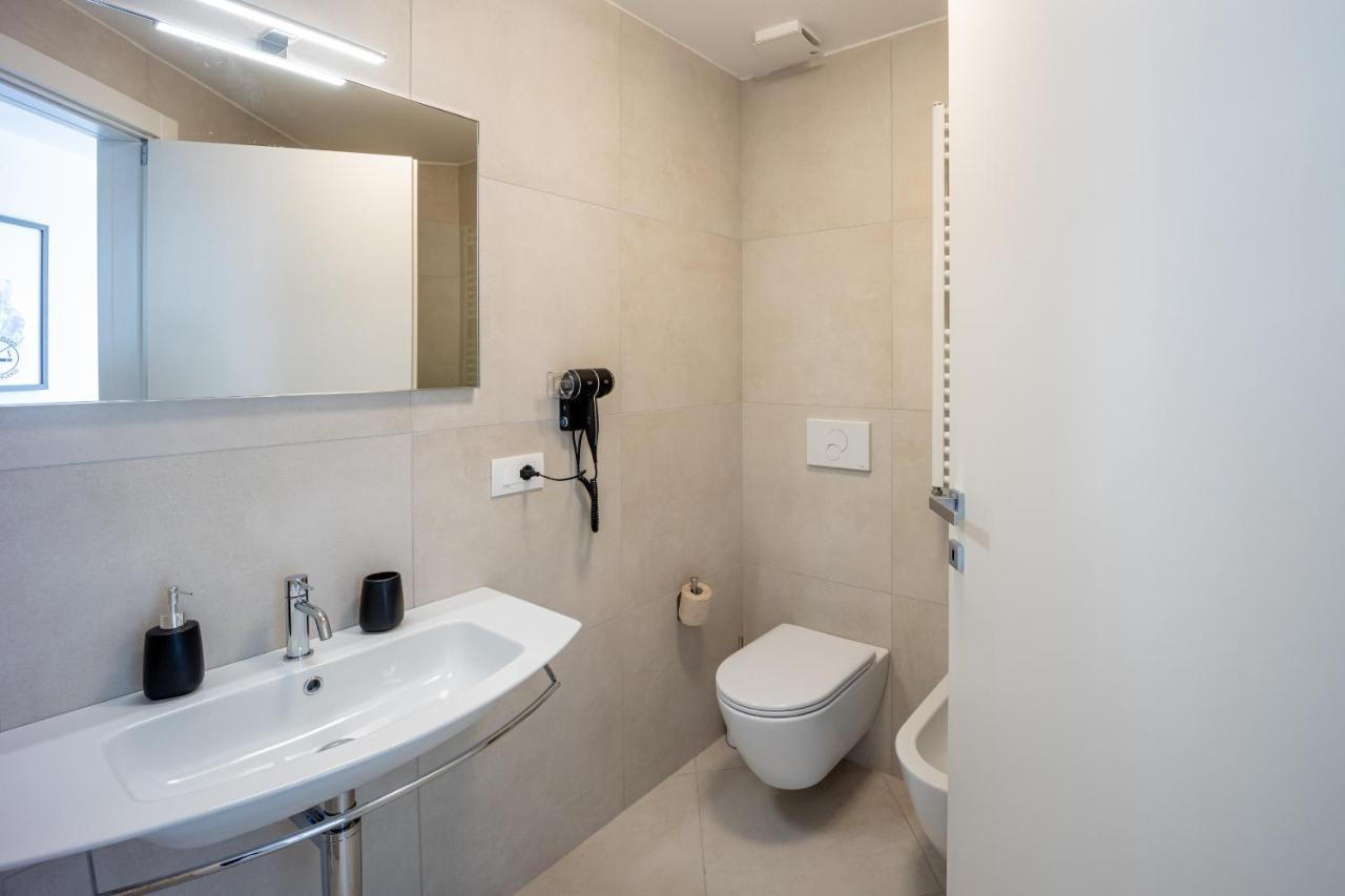 Aregai Marina Exclusive Seaside Apartments Санто-Стефано-аль-Мар Экстерьер фото