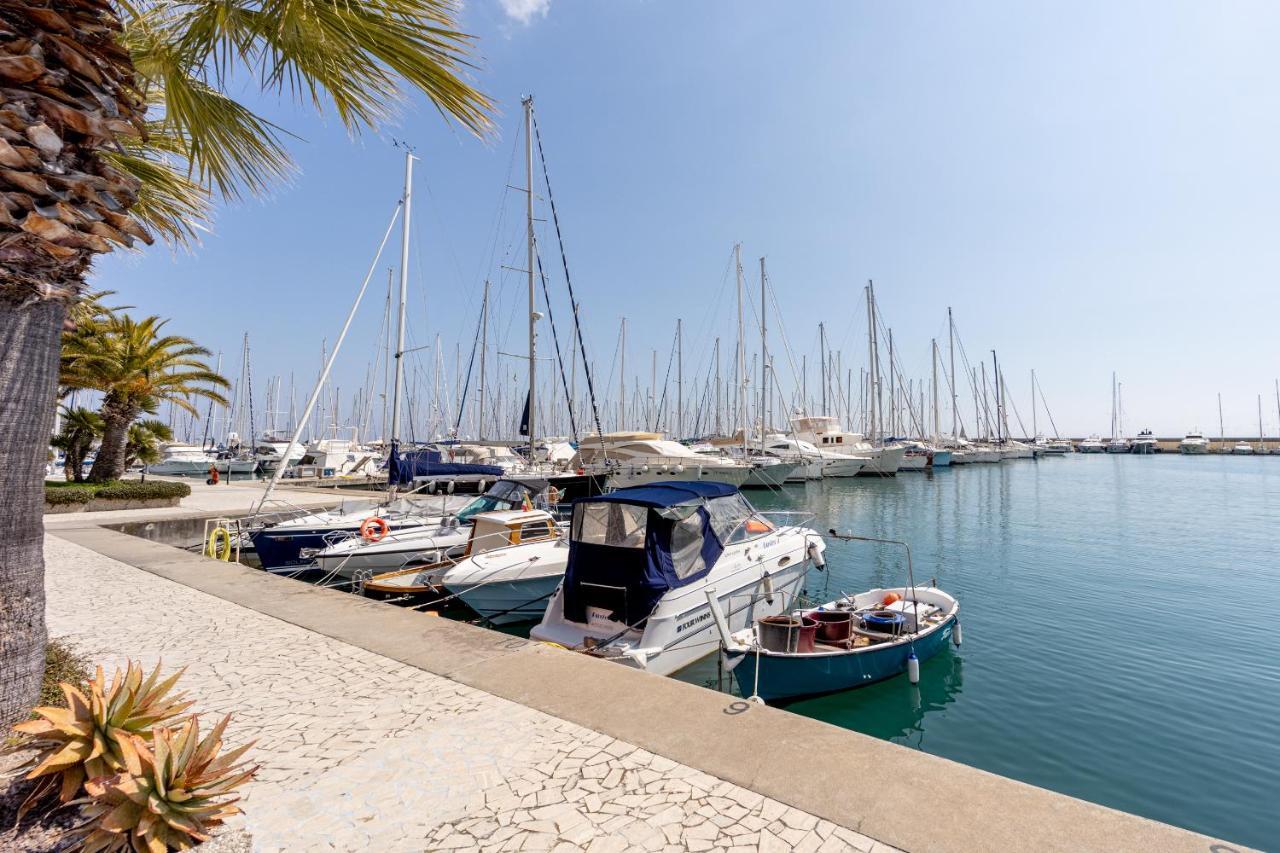 Aregai Marina Exclusive Seaside Apartments Санто-Стефано-аль-Мар Экстерьер фото